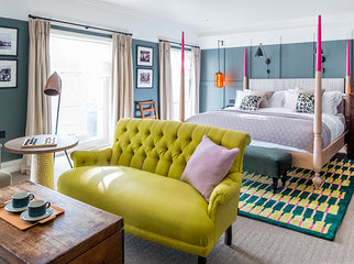 Pubs & Hotels